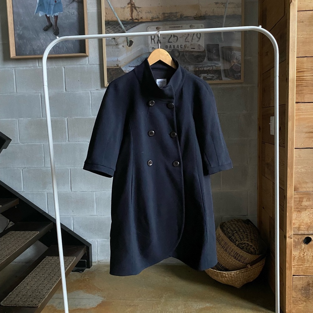 Armani Collezione Navy wool peacoat, size 4 - Picture 5 of 7